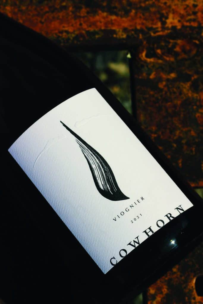 A dynamic bottle of wine.